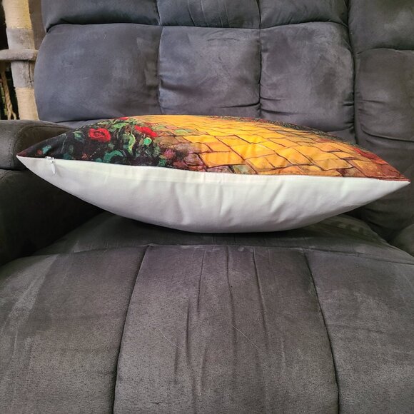 Wicked or Wizard Oz Inspired Emerald City Throw Pillow Cushion Included!!! 18x18 - Picture 7 of 7